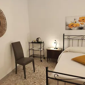 Couette-café 24 Maggio, Carloforte (Isola di San Pietro)